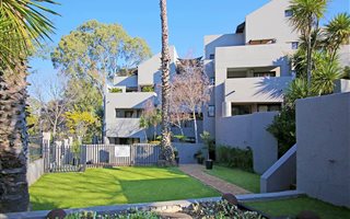 0.5 Bedroom Apartment in Rivonia
