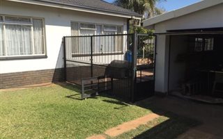 4 Bedroom House in Flamwood