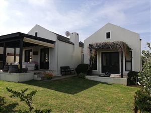 3 Bed House in Somerset West Central