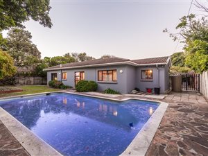 4 Bed House in Tokai
