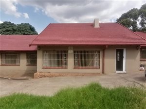 6 Bed House in Del Judor