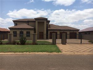 5 Bed House in Cultura Park
