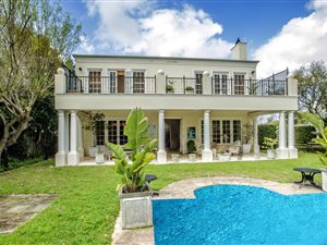 4 Bed House in Constantia Upper