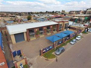 1460 m² Industrial space in North Riding