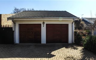 5 Bedroom House in Delmas