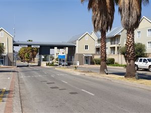 2 Bed Apartment in Vanderbijlpark Central