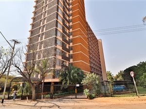 2 Bed Apartment in Weavind Park