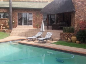 4 Bed House in Montana Park