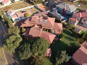 8 Bed House in Cultura Park