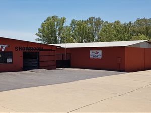2150 m² Commercial space in Kameeldrift East