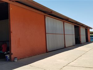 2150 m² Commercial space in Kameeldrift East