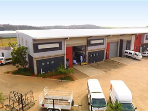 377 m² Industrial space in Cornubia