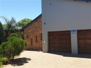 5 Bed House in Royldene