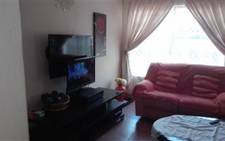 3 Bedroom Apartment in Annadale