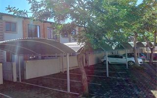 3 Bedroom Duplex in Zwartkop
