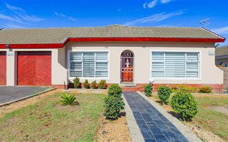 4 Bedroom House in Goodwood