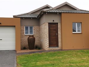 3 Bed House in Hansmoeskraal
