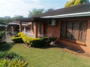 2 Bed Apartment in Scottsville
