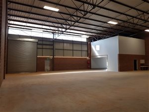 613 m² Industrial space in Pomona