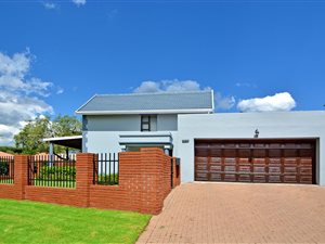 3 Bed House in Thornhill Estate