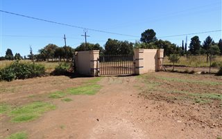 2 Bedroom House in Vanderbijlpark Central