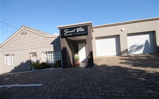 7 Bedroom House in Nahoon