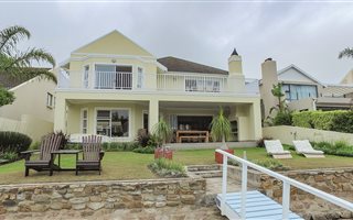 4 Bedroom House in Royal Alfred Marina