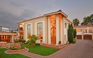 4 Bedroom House in Fairmount