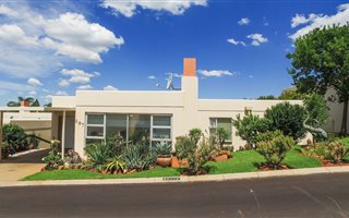 3 Bedroom House in Rietvalleirand
