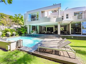 4 Bed House in Sandhurst