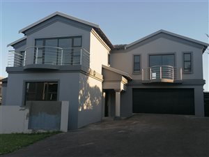 5 Bed House in Thatchfield