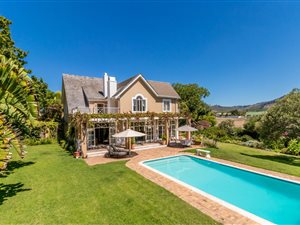 6 Bed House in Stellenbosch Agricultural