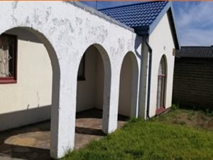 3 Bed House in Eldorado Park