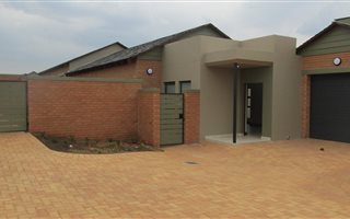 2 Bedroom House in Retire at Midstream