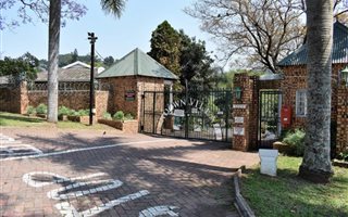 2 Bedroom Simplex in Fields Hill