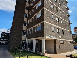 1.5 Bed Apartment in Eloffsdal