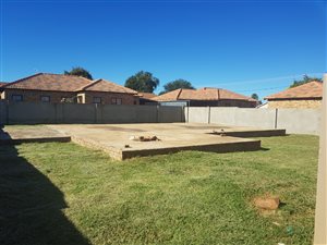 453 m² Land available in Fochville