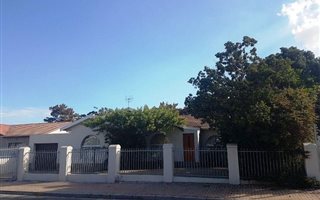3 Bedroom House in Ferndale