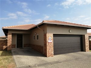3 Bed Townhouse in Noordwyk