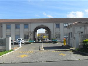 100 m² Commercial space in Durbanville Central
