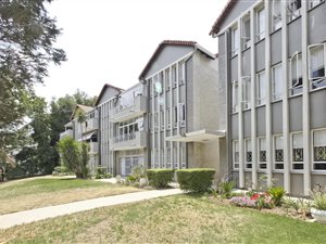 3 Bed Apartment in Glenadrienne