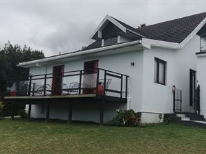 7 Bed House in Old Place