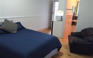 1 Bedroom Garden Cottage in Paradyskloof