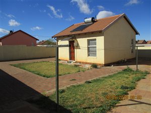 2 Bedroom House in Bram Fisherville