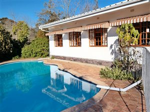 4 Bed House in Simonswyk
