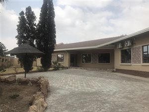 7 Bed House in New Modder