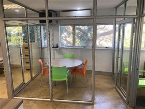 215 m² Office Space in Morningside