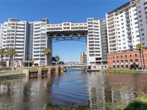 2 Bed Apartment in Century City