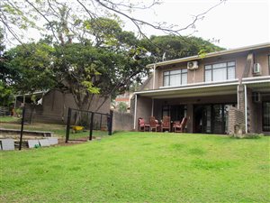 3 Bed Townhouse in Scottburgh Central
