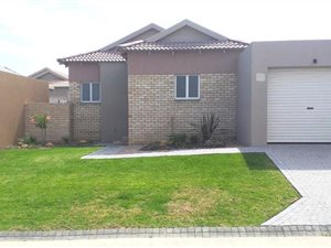 3 Bed House in Hansmoeskraal
